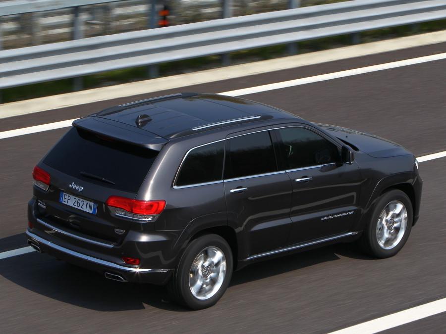  Jeep Grand Cherokee Summit 2013 года  (EU) (фото 5 из 16)